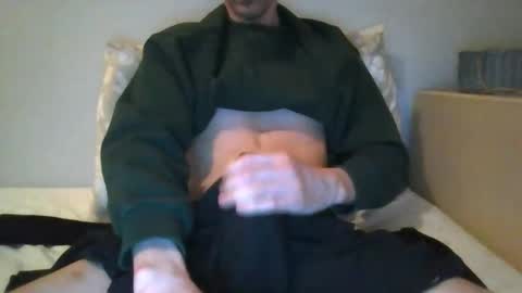 Snapshot of 00europeboy00 chatting on 05-07-26, 03:06 00europeboy00 online show from 05-07-26, 03:06
