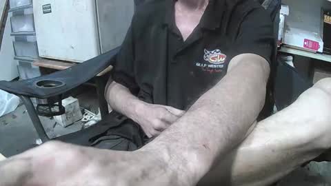 04oldskool online show from 11-24-25, 05:29