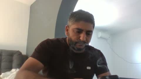 Snapshot of 07901767463 chatting on 07-10-26, 06:17 07901767463 online show from 07-10-26, 06:17