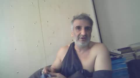 Snapshot of 0luvmonkey chatting on 11-15-25, 12:45 0luvmonkey online show from 11-15-25, 12:45