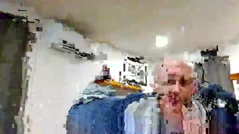 Snapshot of 0trickortreat0 chatting on 02-19-25, 02:55 CountryPrince online show from 02-19-25, 02:55