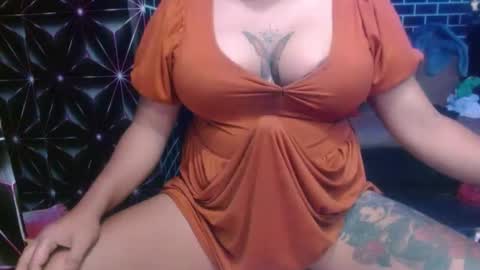  i am trixie im Your Selfsucking Mistress  online show from 04-14-26, 06:52
