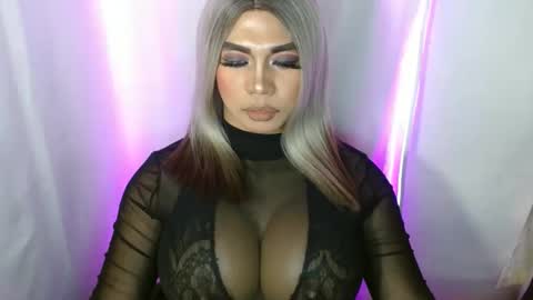 Snapshot of 11inchsinglecious chatting on 01-22-25, 06:52 HUGECOCK online show from 01-22-25, 06:52