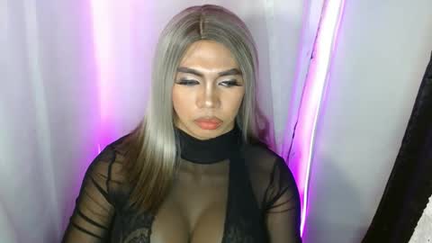 Snapshot of 11inchsinglecious chatting on 01-23-25, 09:18 HUGECOCK online show from 01-23-25, 09:18