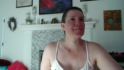 Aurora Willows online show from 04-07-26, 10:48