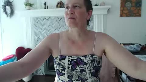 Snapshot of 11willowandjohn11 chatting on 05-16-26, 03:22 Aurora Willows online show from 05-16-26, 03:22