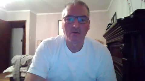 Snapshot of 123456ant chatting on 02-03-25, 02:14 123456ant online show from 02-03-25, 02:14