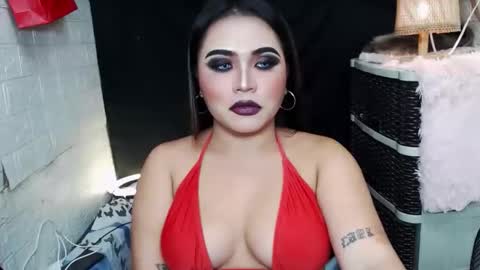 Snapshot of 12inchsexyanacodats chatting on 05-05-26, 12:51 sexy kia online show from 05-05-26, 12:51