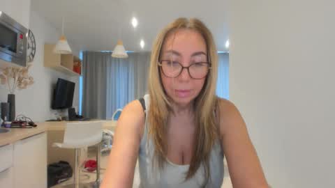 Snapshot of 14risha chatting on 02-07-26, 09:13 14risha online show from 02-07-26, 09:13