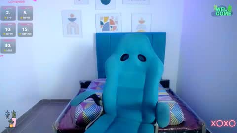 Snapshot of 18_alina chatting on 12-07-24, 03:14 Alina online show from 12-07-24, 03:14