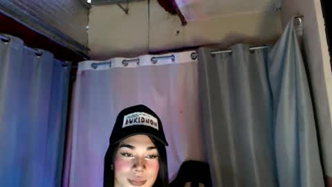 Snapshot of 18_nicole chatting on 03-04-25, 12:50 barbie online show from 03-04-25, 12:50