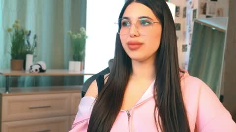 Snapshot of 18_yo_talent chatting on 04-11-26, 04:50 Jessica online show from 04-11-26, 04:50