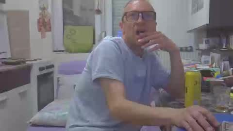 1973man online show from 04-18-26, 01:20