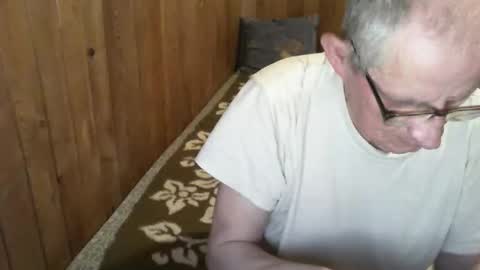 Snapshot of 19georg54 chatting on 04-01-26, 07:00 19georg54 online show from 04-01-26, 07:00