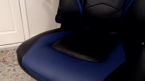 Snapshot of 1dad2plz chatting on 01-30-25, 12:59 i erupt if you suck ur nipples 4 me and look at the camera while watching me online show from 01-30-25, 12:59