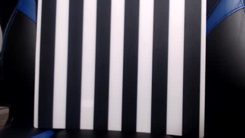 Snapshot of 1dad2plz chatting on 03-09-25, 02:43 i erupt if you suck ur nipples 4 me and look at the camera while watching me online show from 03-09-25, 02:43