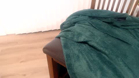 Snapshot of 1dad2plz chatting on 10-03-25, 12:57 i erupt if you suck ur nipples 4 me and look at the camera while watching me online show from 10-03-25, 12:57