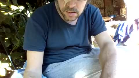 Snapshot of 1guido chatting on 04-05-26, 03:53 Guido online show from 04-05-26, 03:53