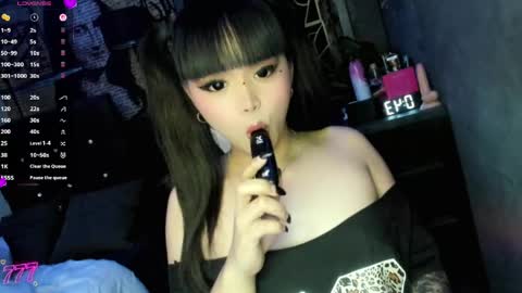 Snapshot of 1hottiegabby chatting on 05-05-26, 01:02 Gabby online show from 05-05-26, 01:02