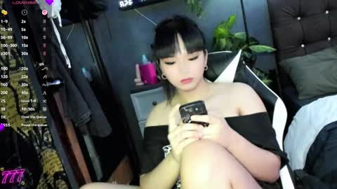 Snapshot of 1hottiegabby chatting on 05-27-26, 01:57 Gabby online show from 05-27-26, 01:57