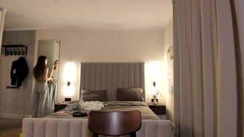 Snapshot of 1i1ypa1mer chatting on 09-29-25, 06:57 Lily 3 online show from 09-29-25, 06:57