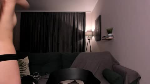 Lily 3 online show from 02-08-26, 06:55