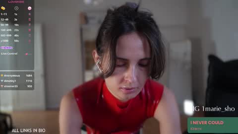 Snapshot of 1mari_01 chatting on 11-30-25, 05:28 Marie online show from 11-30-25, 05:28