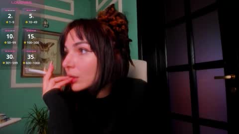 Moona  online show from 12-21-25, 01:40