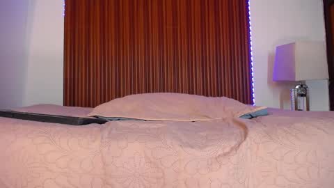 Snapshot of 1tommy9 chatting on 01-04-25, 10:34 Tommy online show from 01-04-25, 10:34