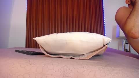 Snapshot of 1tommy9 chatting on 01-07-25, 02:51 Tommy online show from 01-07-25, 02:51