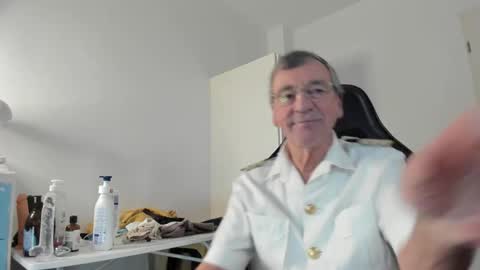 Henk online show from 01-18-26, 03:38