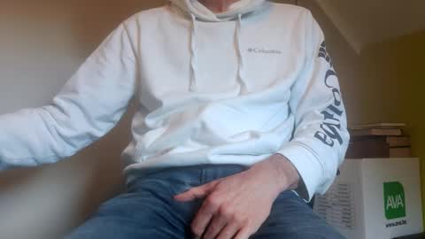 22_acacia_avenue online show from 03-15-26, 10:43