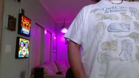 Snapshot of 2dirtyhillbillies chatting on 02-25-26, 03:16 ThrillBilly online show from 02-25-26, 03:16