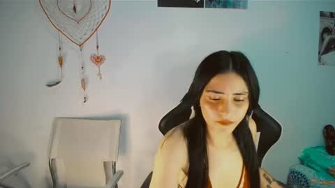 Snapshot of 2girls__dream chatting on 07-16-26, 11:33 samantha sharon online show from 07-16-26, 11:33