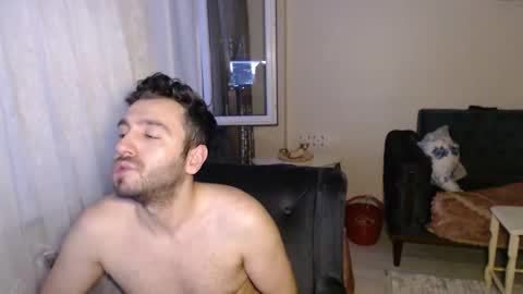 Snapshot of 2handsomeman chatting on 06-03-26, 05:51 Berk online show from 06-03-26, 05:51