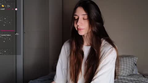 Snapshot of 2insensitive chatting on 01-27-25, 04:30 Lina free control in pvt online show from 01-27-25, 04:30