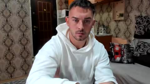 2sexymuscles online show from 10-02-25, 08:16