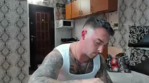 2sexymuscles online show from 10-25-25, 07:52