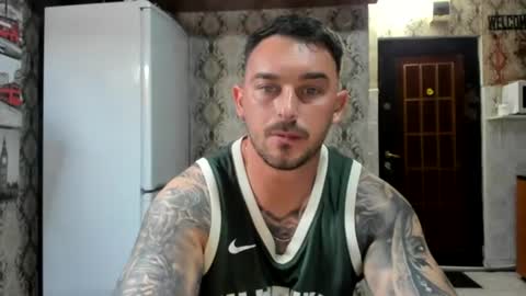 2sexymuscles online show from 06-13-26, 07:56