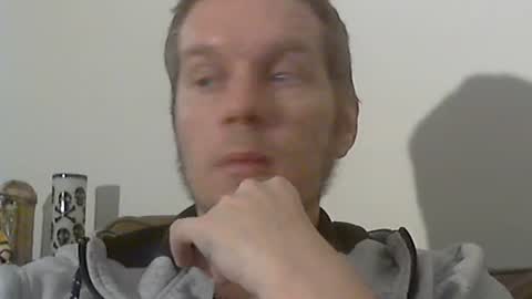 2small4you83 online show from 12-18-24, 11:24