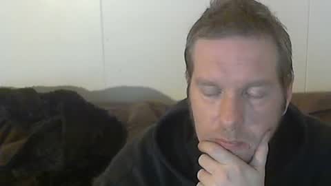 2small4you83 online show from 01-04-25, 10:34