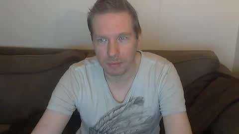 Snapshot of 2small4you83 chatting on 01-14-26, 01:55 2small4you83 online show from 01-14-26, 01:55