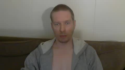 Snapshot of 2small4you83 chatting on 02-12-26, 11:22 2small4you83 online show from 02-12-26, 11:22