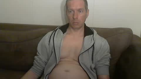 Snapshot of 2small4you83 chatting on 05-28-26, 02:09 2small4you83 online show from 05-28-26, 02:09
