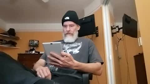 32666damon online show from 12-23-25, 03:26