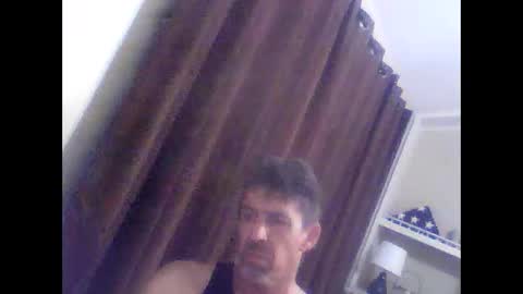 Snapshot of 333fffej chatting on 10-11-25, 06:12 333fffej online show from 10-11-25, 06:12