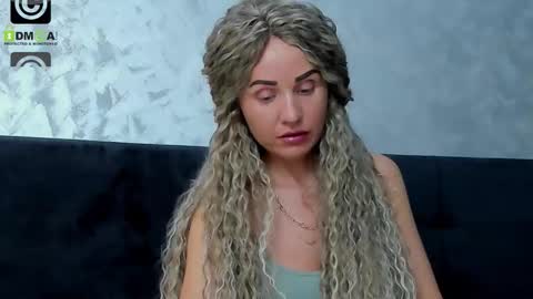 Ella online show from 09-20-25, 06:20