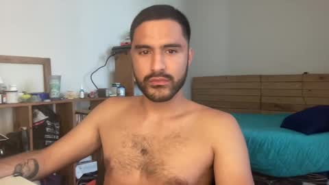 Snapshot of 3milio3milio chatting on 03-01-25, 05:05 3milio3milio online show from 03-01-25, 05:05