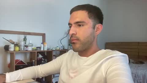 Snapshot of 3milio3milio chatting on 03-09-25, 05:49 3milio3milio online show from 03-09-25, 05:49