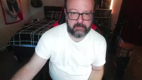 Snapshot of 3ndlessmike chatting on 06-17-26, 11:23 3ndlessmike online show from 06-17-26, 11:23